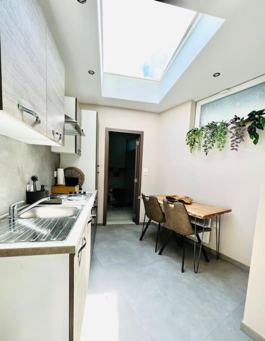 Appartement Tropical Liege Bagian luar foto