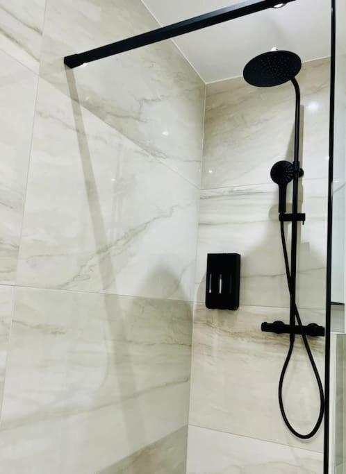 Appartement Tropical Liege Bagian luar foto
