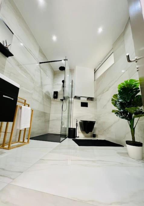 Appartement Tropical Liege Bagian luar foto